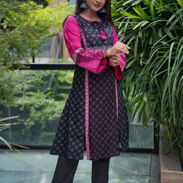 সিঙ্গেল কুর্তি