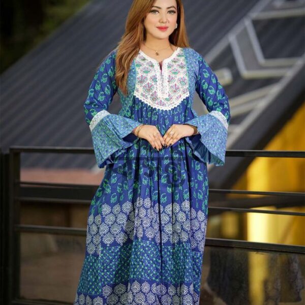 মেটারনিটি ম্যাক্সি গাউন